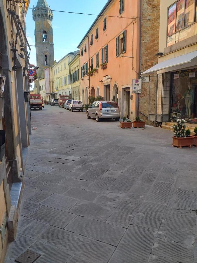 Appartamento “Il Borgo” Peccioli Luaran gambar
